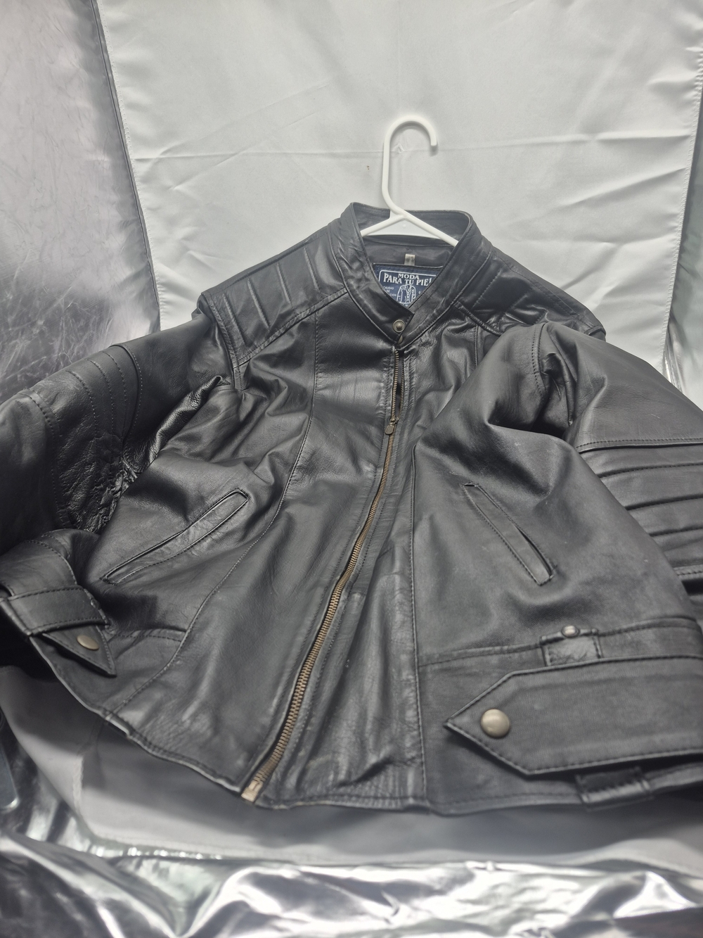 Men's Black Leather Motorcycle Jacket - 29 inches length Not Sure Size